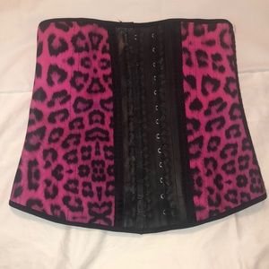 Waist trainer